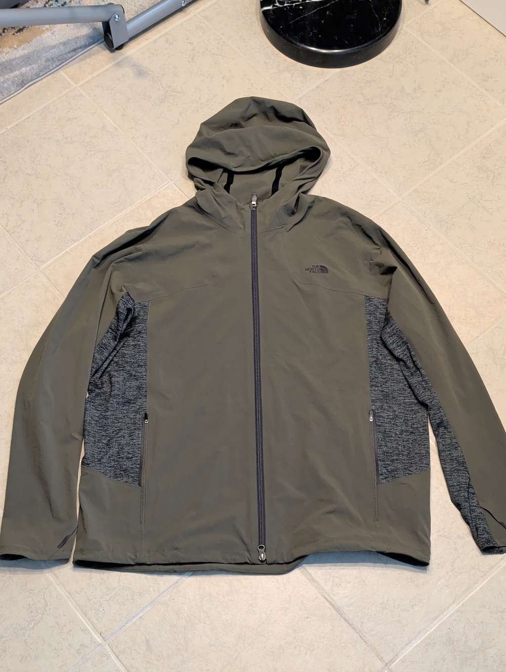 The North Face lightweight Men's Jacket